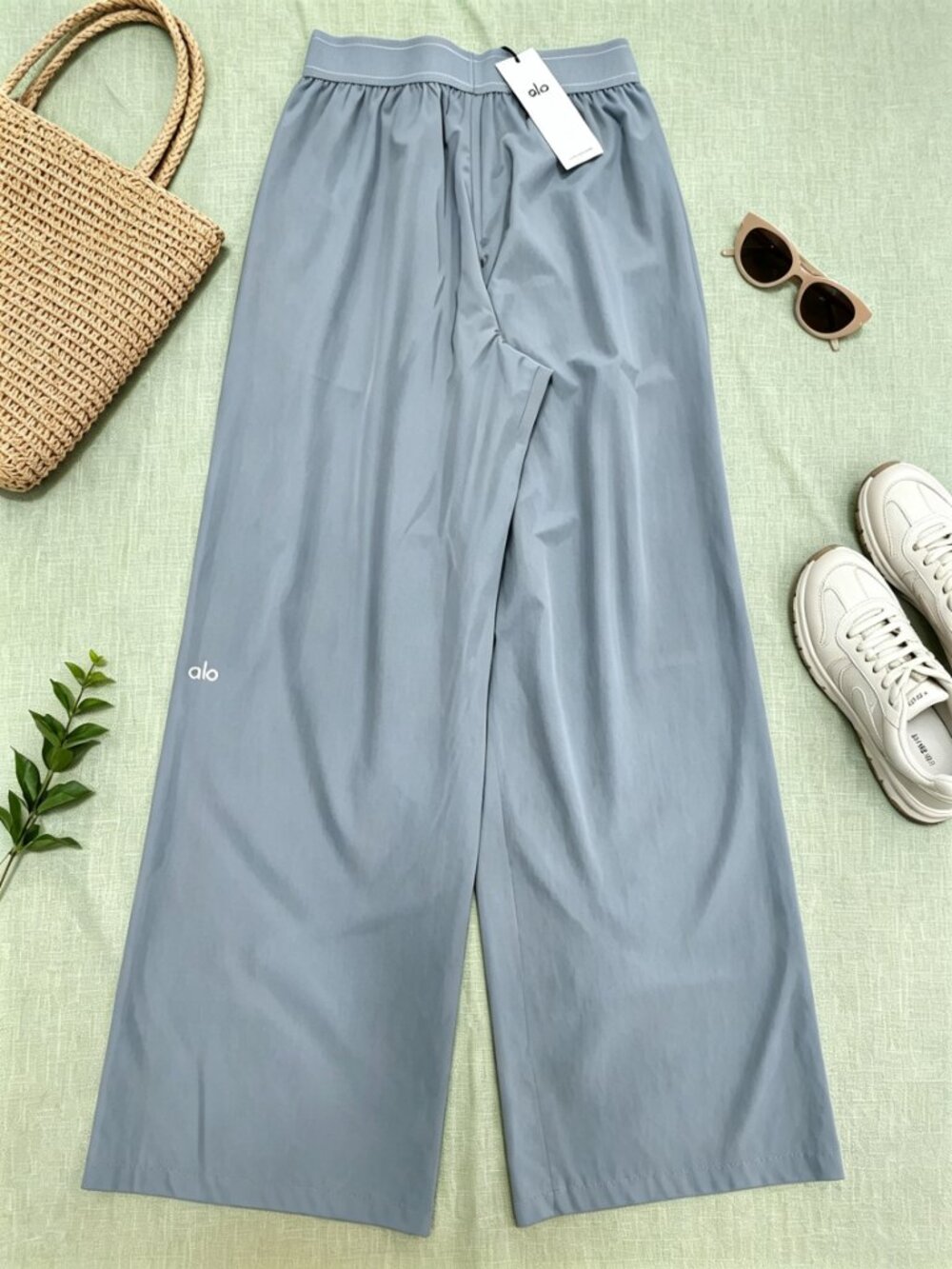 Brand New ALO Yoga Suit Up Trouser Steel Grey🐺30" Inseam Relaxed Fit - Picture 3 of 16